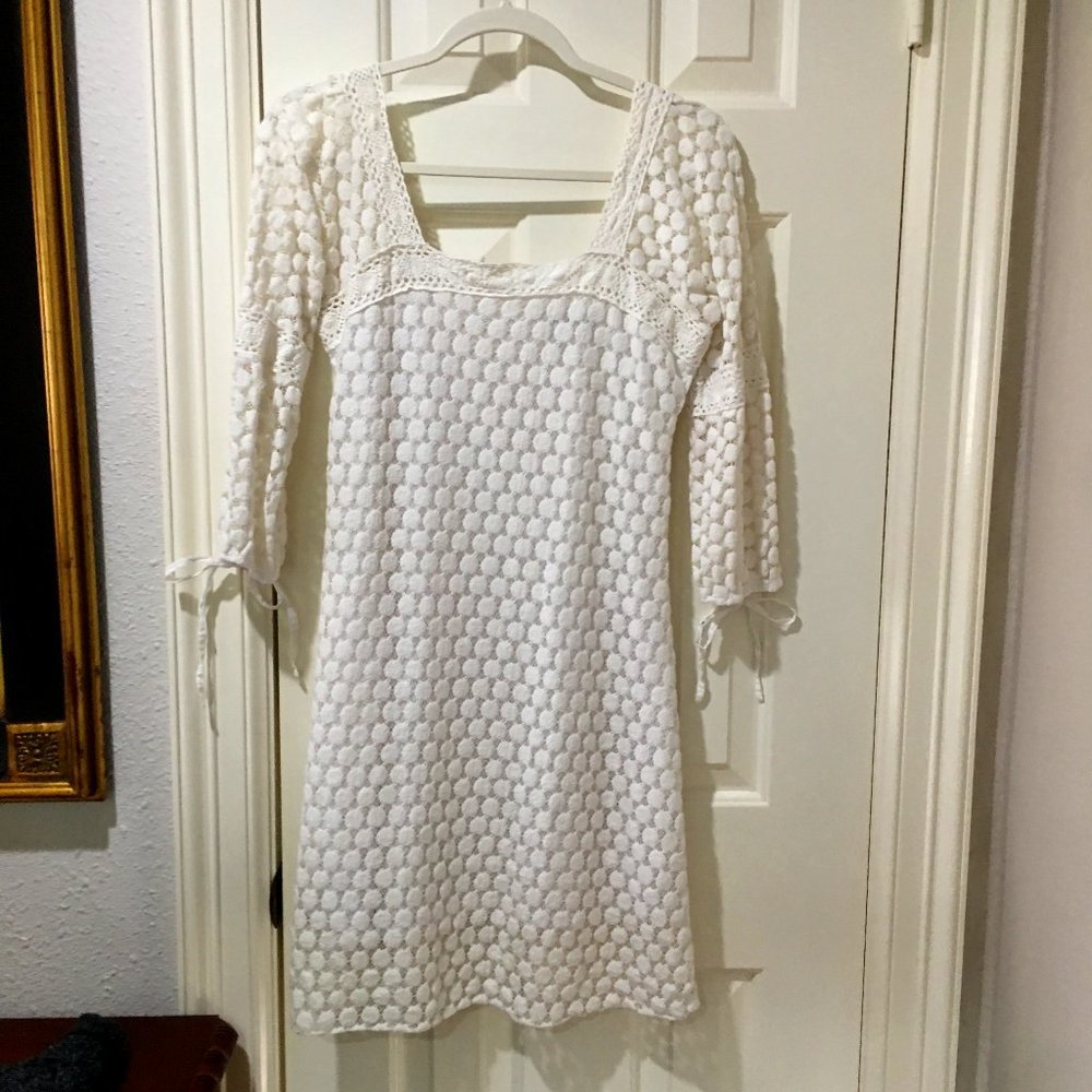 White lace dress - Picture 1 of 6